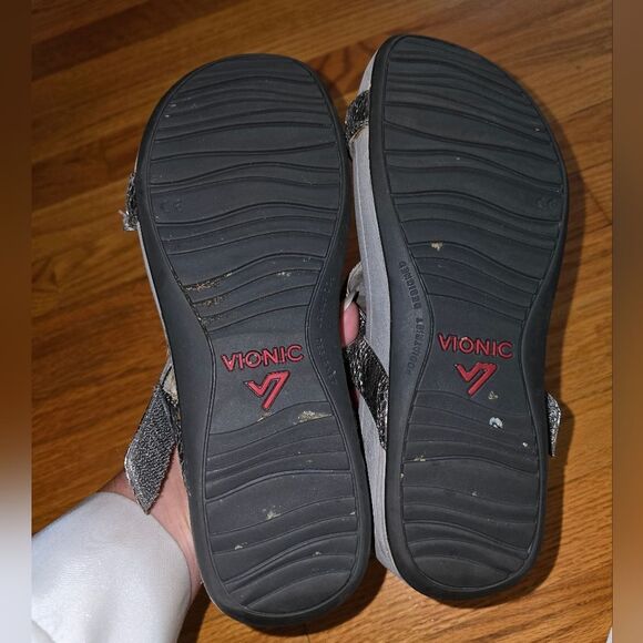 Vionic Ellie Silver Slip On Sandals Womans Size 9.5 - Picture 6 of 6
